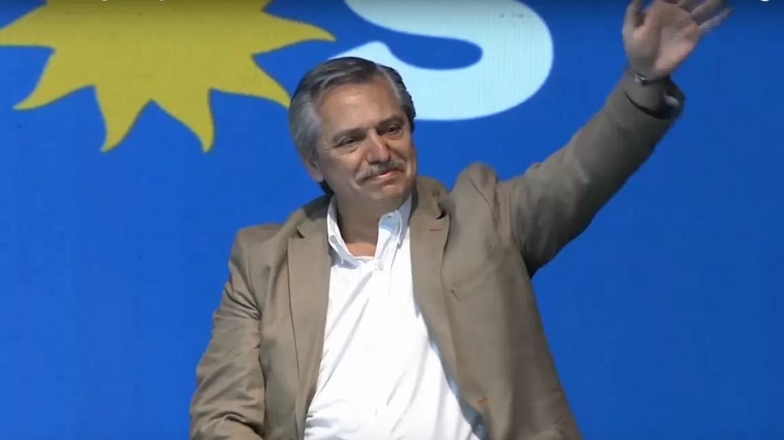 Sé que cuento con ustedes; cuenten conmigo, escribió Alberto Fernández antes de asumir