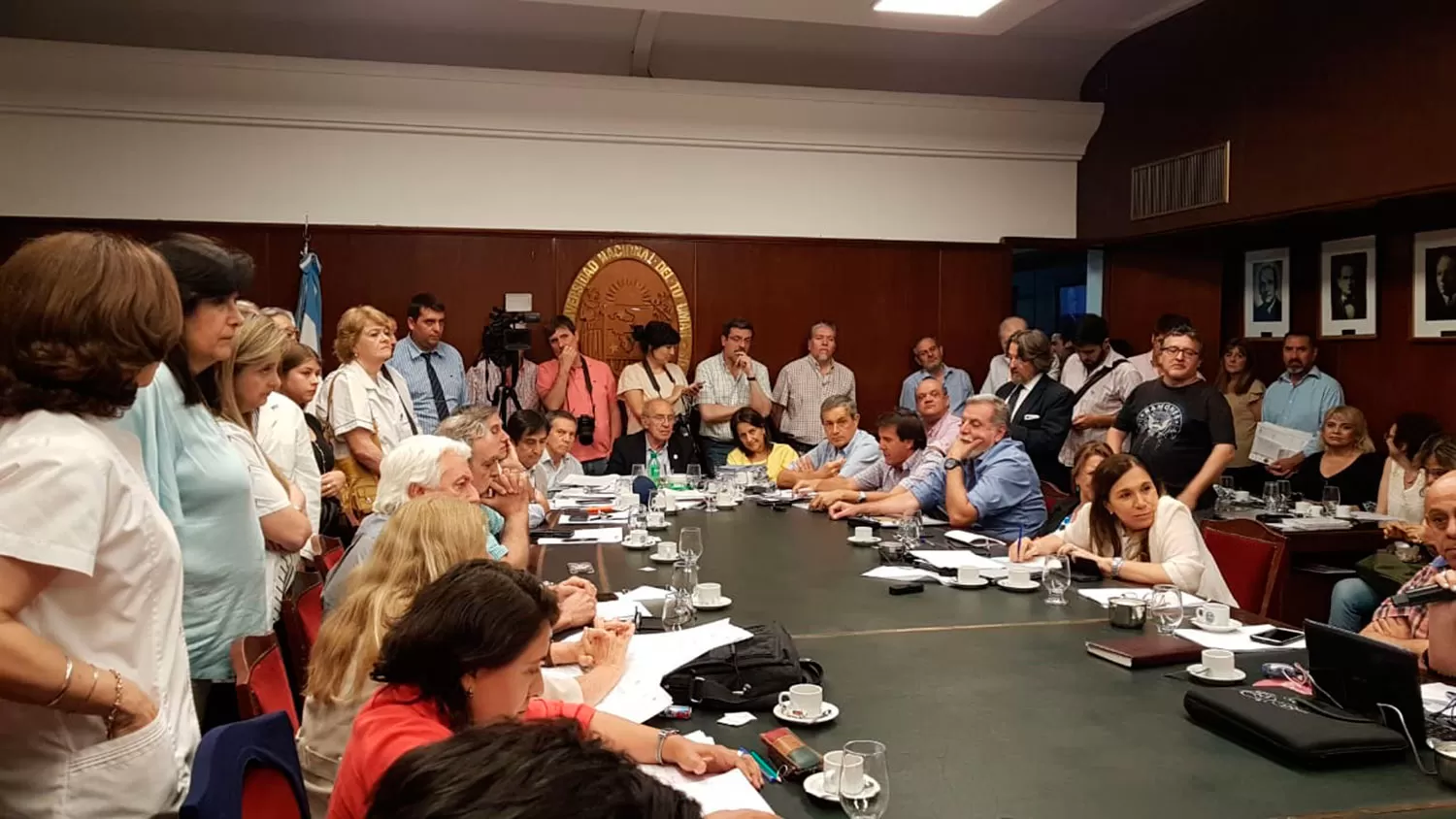 REUNIÓN. El Consejo Superior de la UNT tratará 33 puntos, entre ellos el cupo al ingreso a Medicina. LA GACETA / LUCIANA COLLADO