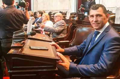 Leito, entre el fútbol y la política