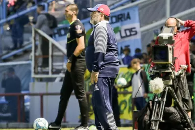 Vamos Argentina, a darlo vuelta!!!, escribió Maradona en Instagram