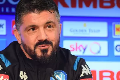 Napoli cesó a Carlo Ancelotti y en su lugar nombró a Gennaro Gattuso