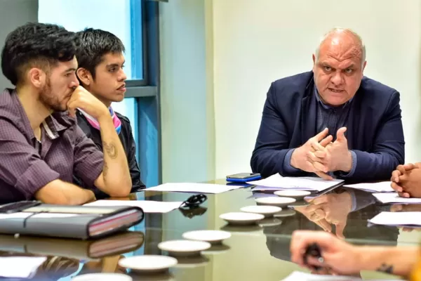 Cupo laboral trans: Masso tilda a Bussi de retrógrado y dice que lo denunciará