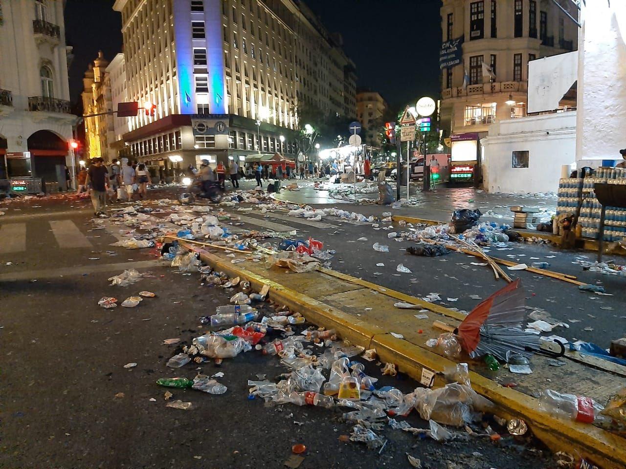 Así quedó la Plaza de Mayo luego de la asunción de Alberto Fernández