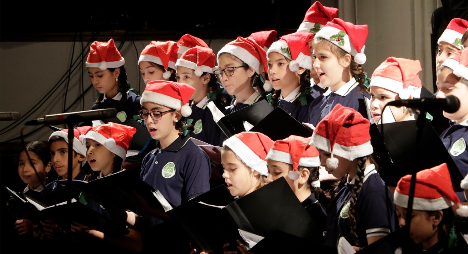 CORO DE NIÑOS. Dirigido por Ana María Ternavasio.