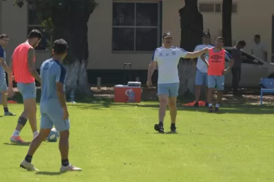 El plantel decano seguirá el partido desde sus vacaciones