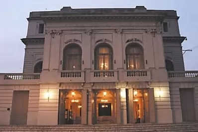 Coro Estable: función a beneficio del hospital Avellaneda