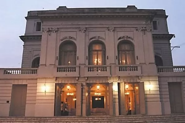 Coro Estable: función a beneficio del hospital Avellaneda