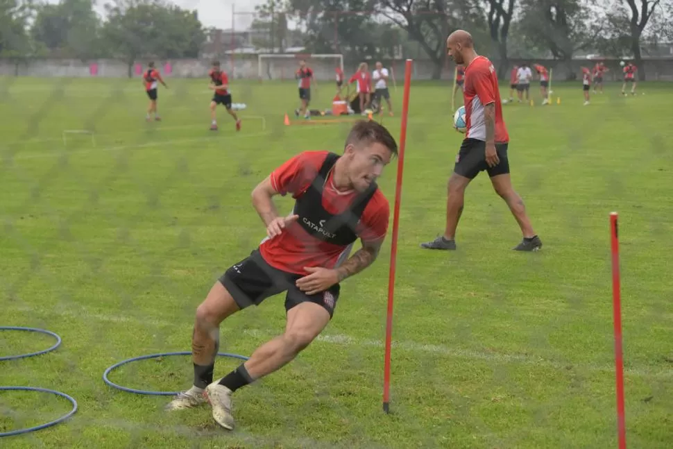 PRIMEROS TRABAJOS. El plantel volverá a reunirse en el complejo “Natalio Mirkin”; allí realizará los primeros bloques de una pretemporada que promete ser exigente. la gaceta / foto de franco vera (archivo)