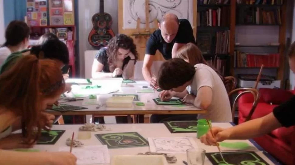 FORMACIÓN.- La imagen corresponde a unas de las actividades desarrolladas en los Talleres 2019. 