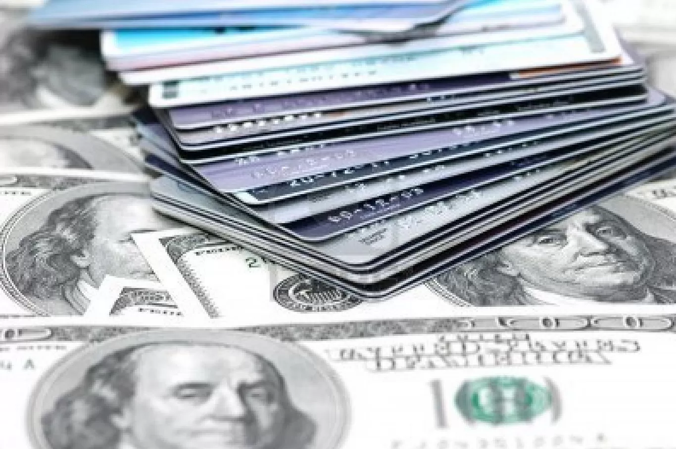 ¿Estás de acuerdo con el impuesto del 30% a las compras en el extranjero?