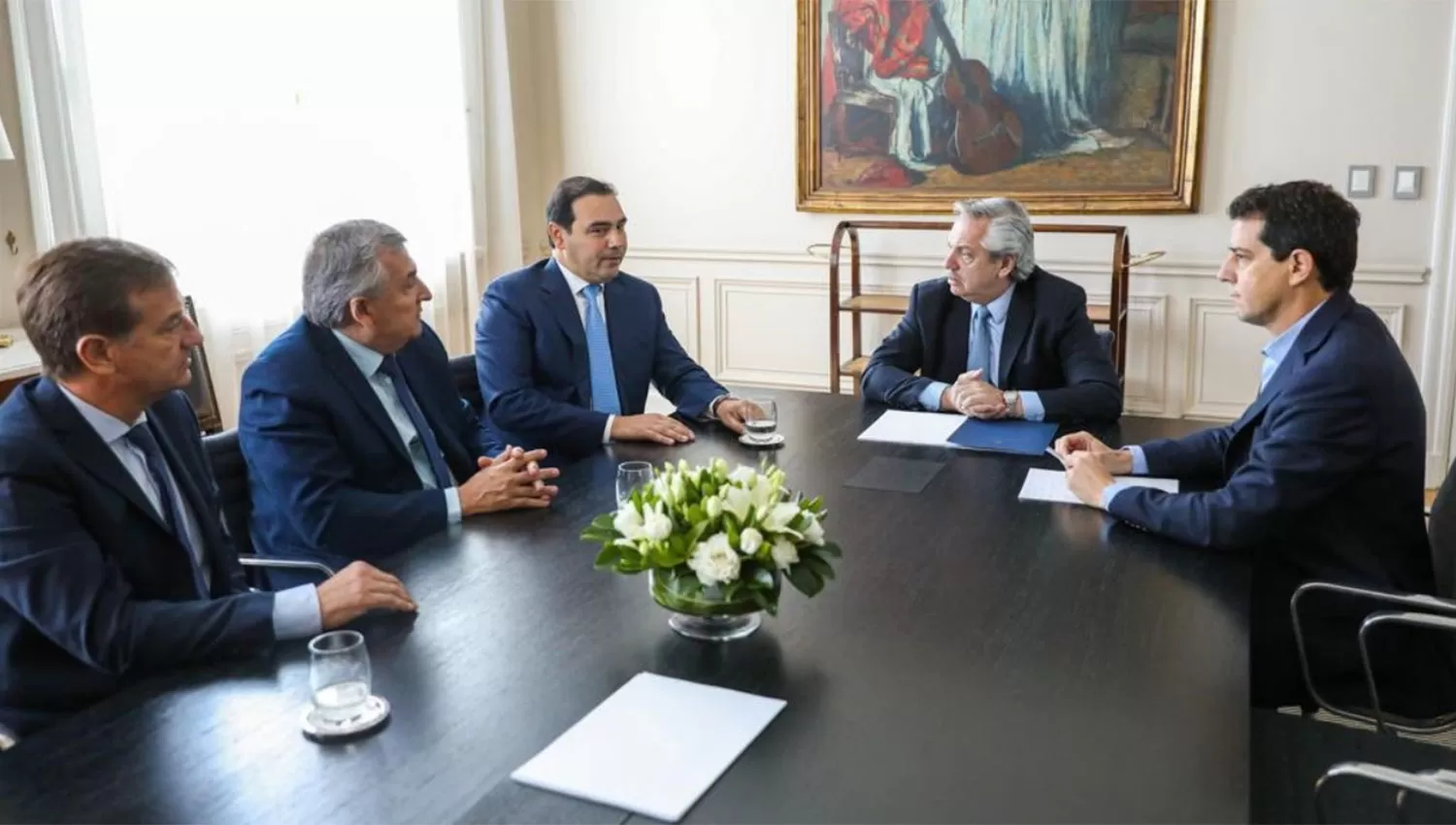 Fernández se había reunido con los mandatarios radicales a principio de semana. FOTO TOMADA DE TWITTER.COM/ALFERDEZ