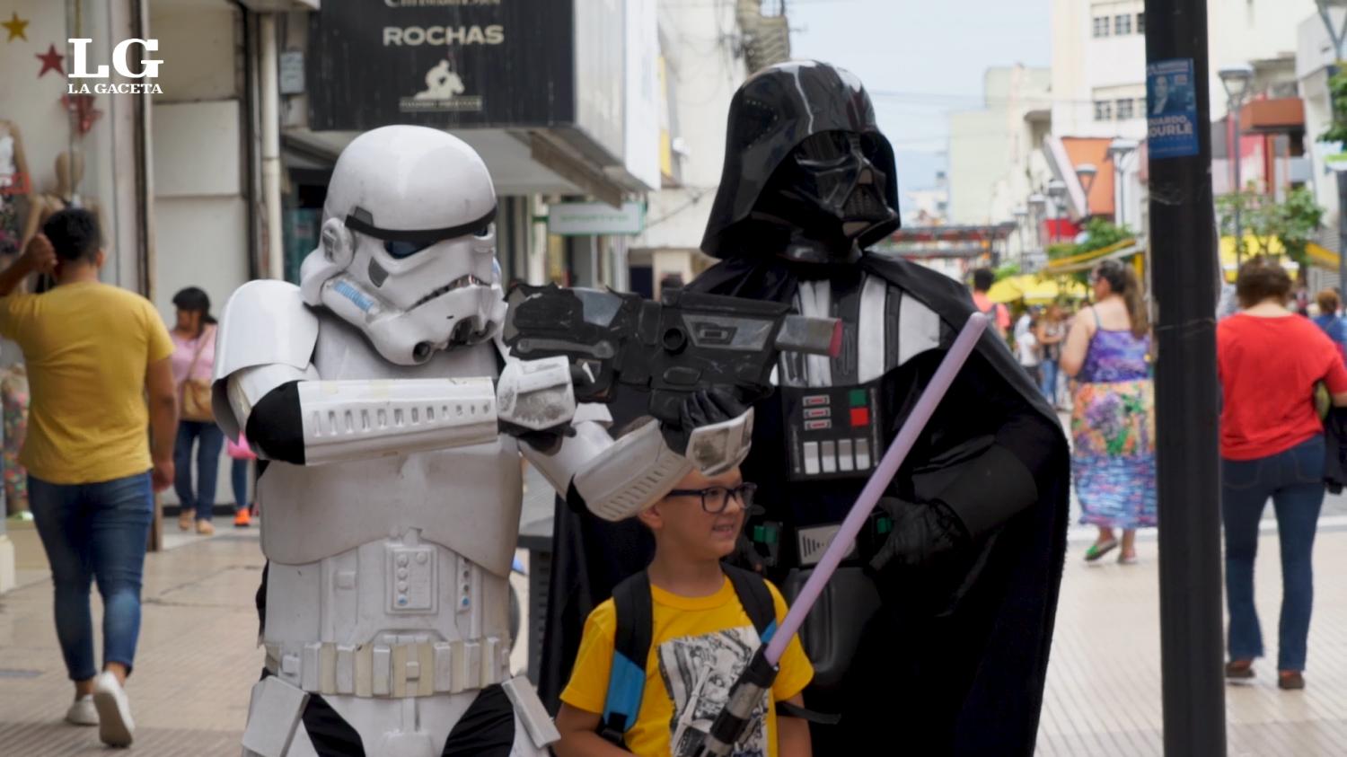 A pura cumbia, entre la achilata y el panchuque: este es el Darth Vader tucumano