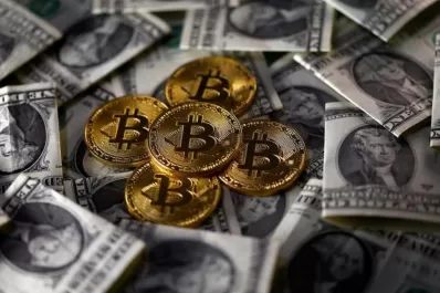 Bitcoins, con menos producción y a la espera de ganancias