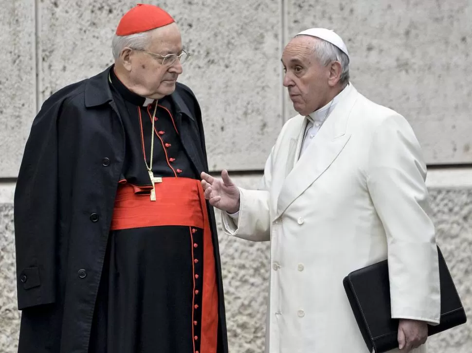 DIMISIÓN. El argentino aceptó ayer la renuncia del italiano, de 92 años. télam