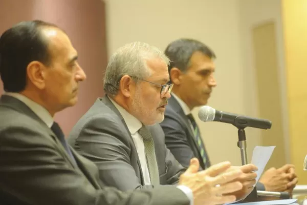 Abogados instarán el análisis de la conducta de un colega