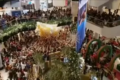 Varios heridos por una estampida humana durante un reparto de regalos