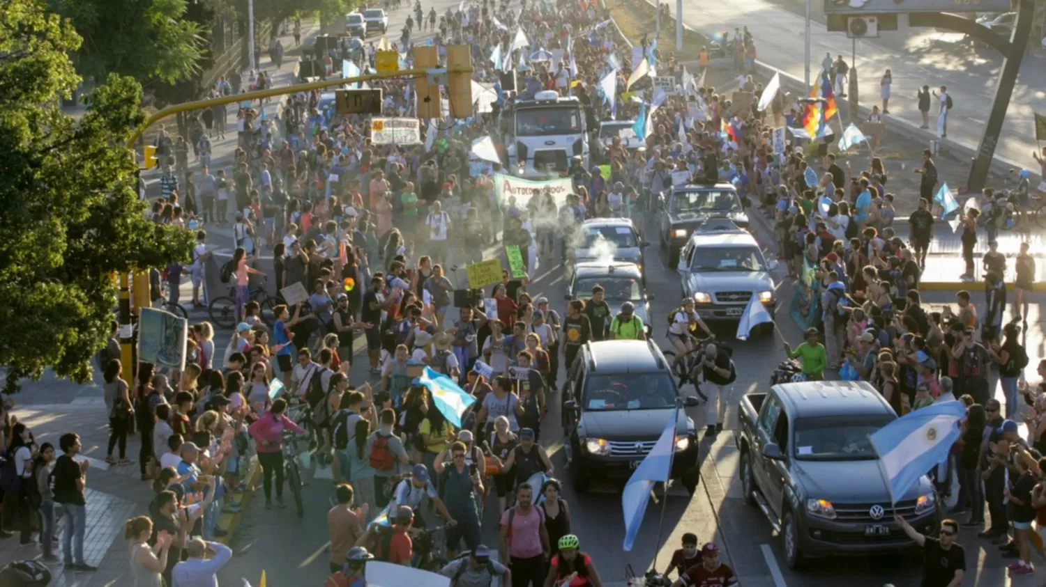 Pese a las protestas de la semana pasada, la modificación de la ley minera está vigente.