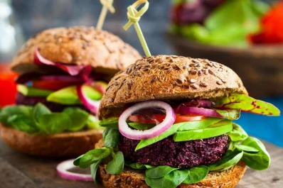 Vegetales, insectosy tragos reciclados