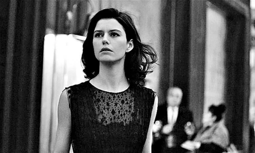 ATIYE. La popular actriz turca Bereb Saat protagoniza la serie.  