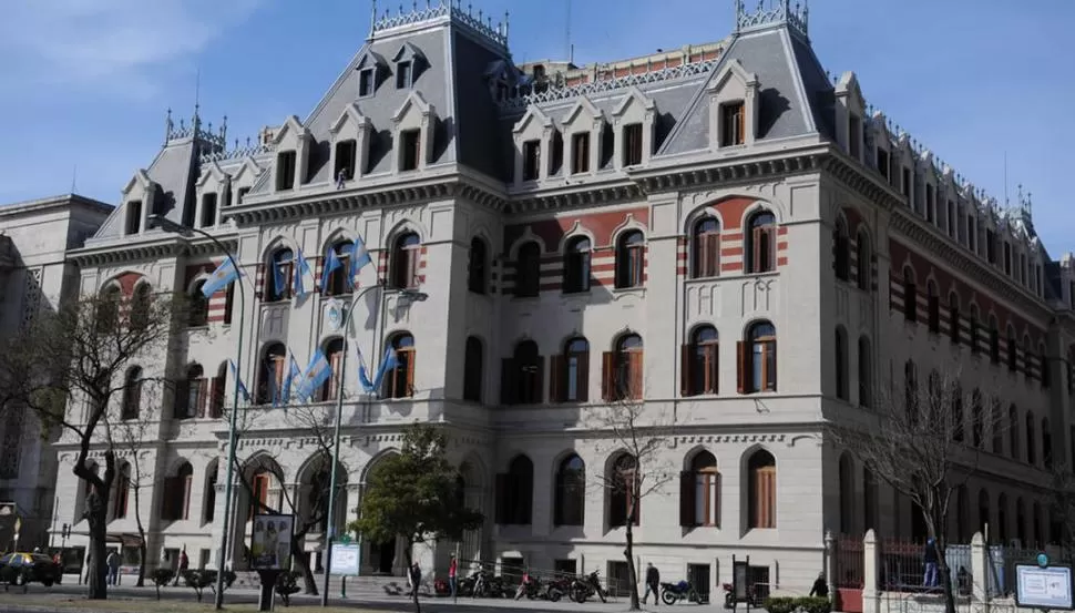 CENTENARIO EDIFICIO. Sede del Ministerio de Agricultura, en Buenos Aires. 