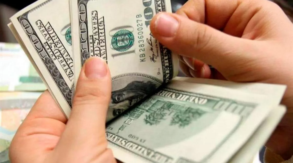 El “blue” cerró $ 78,50 y la tasa del Central en 55%