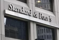 S&P mejora la calificación de la deuda argentina
