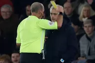 José Mourinho, técnico del Tottenham, fue amonestado por una insólita razón
