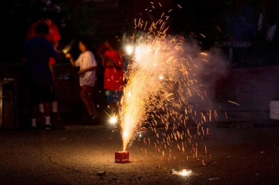 Por ley, buscan reducir a un tercio el impacto sonoro de los cohetes en Tucumán