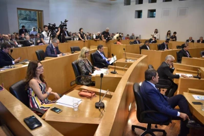 Si se repite la cláusula gatillo, Alfaro podría pagarla