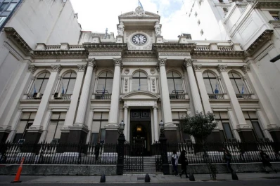 El dólar, tranquilo y sin expectativa de disparar