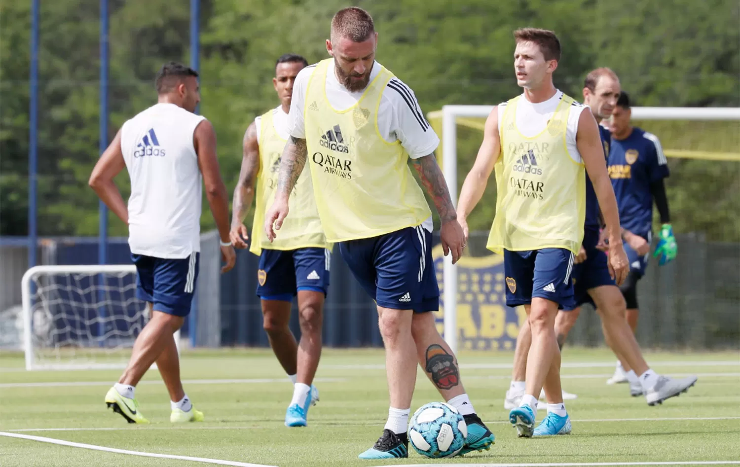 De Rossi había comenzado la pretemporada con el plantel xeneize. FOTO TOMADA DE TWITTER.COM/BOCAJRSOFICIAL