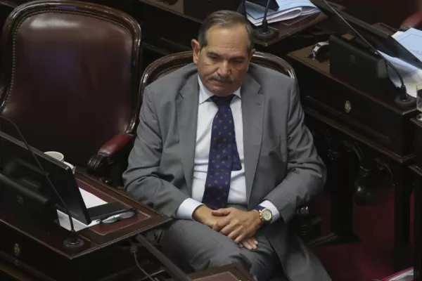 Alperovich y la denunciante irán a una audiencia pública