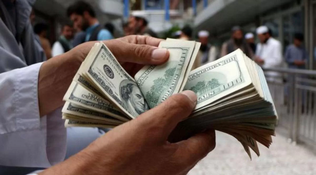Las estrategias de los tucumanos que están en el exterior para evitar el recargo