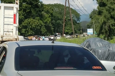 La ruta a los Valles estuvo cortada por una protesta: hubo filas de hasta cinco kilómetros de vehículos