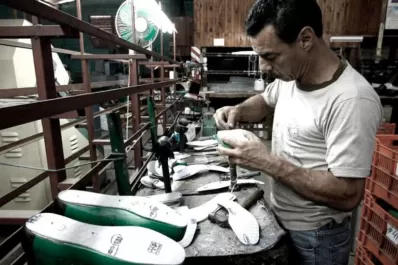 El Central fomenta créditos al 40% anual para las PyME
