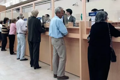 Jubilados: comienza el pago del bono solidario