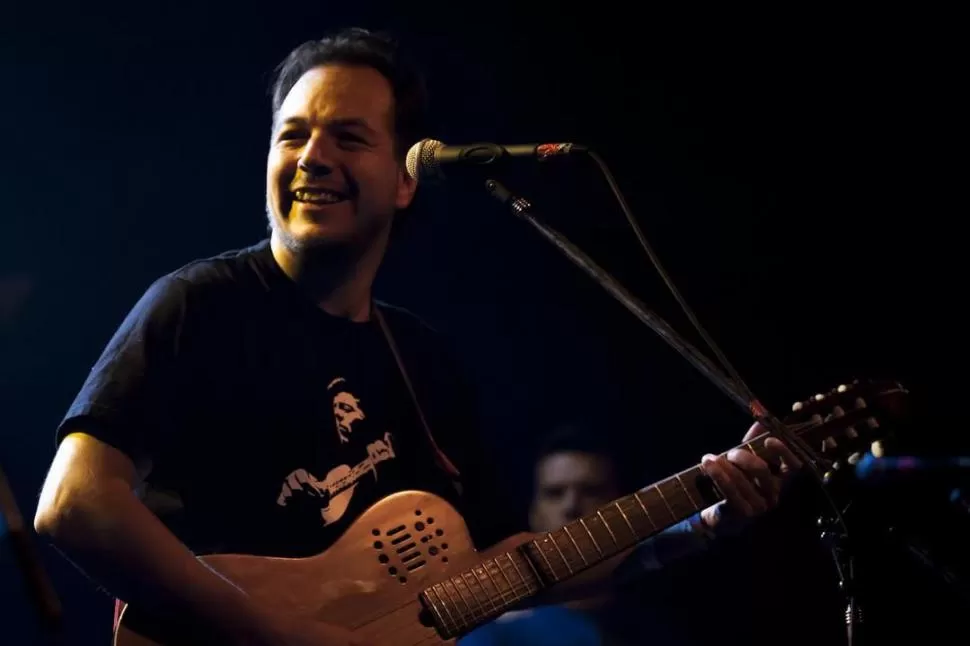 PURA ENERGÍA. Bruno Arias regresa a sus orígenes con un disco que toma ritmos andinos festivos y alegres. 