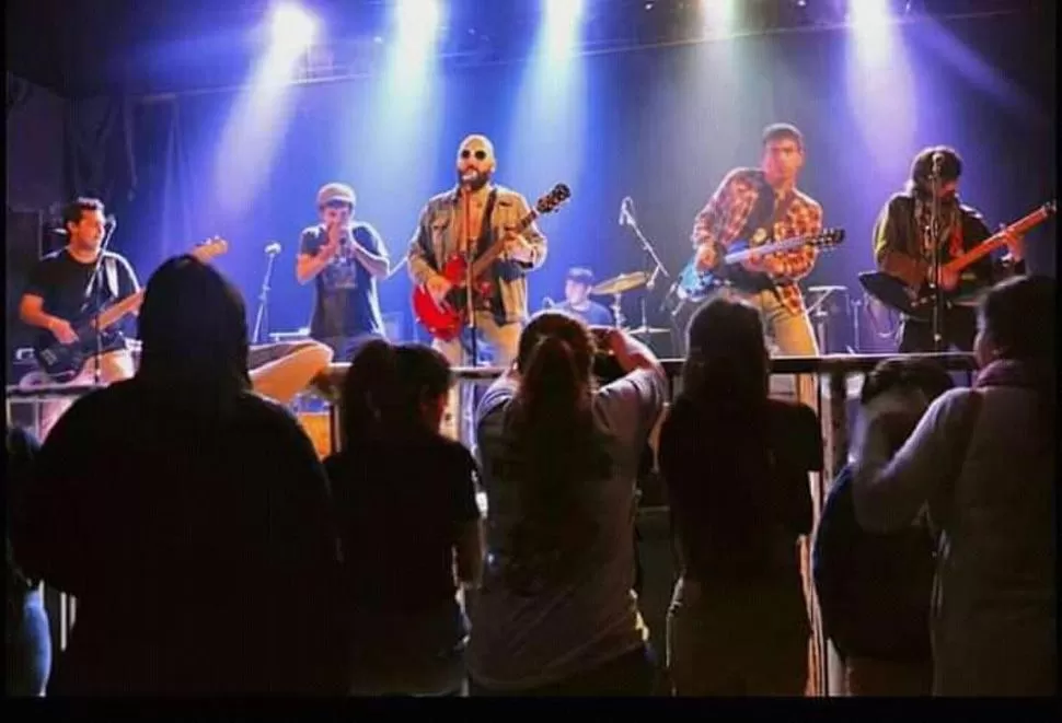 LA CROTA. La banda tucumana estará en la primera noche del festival. 