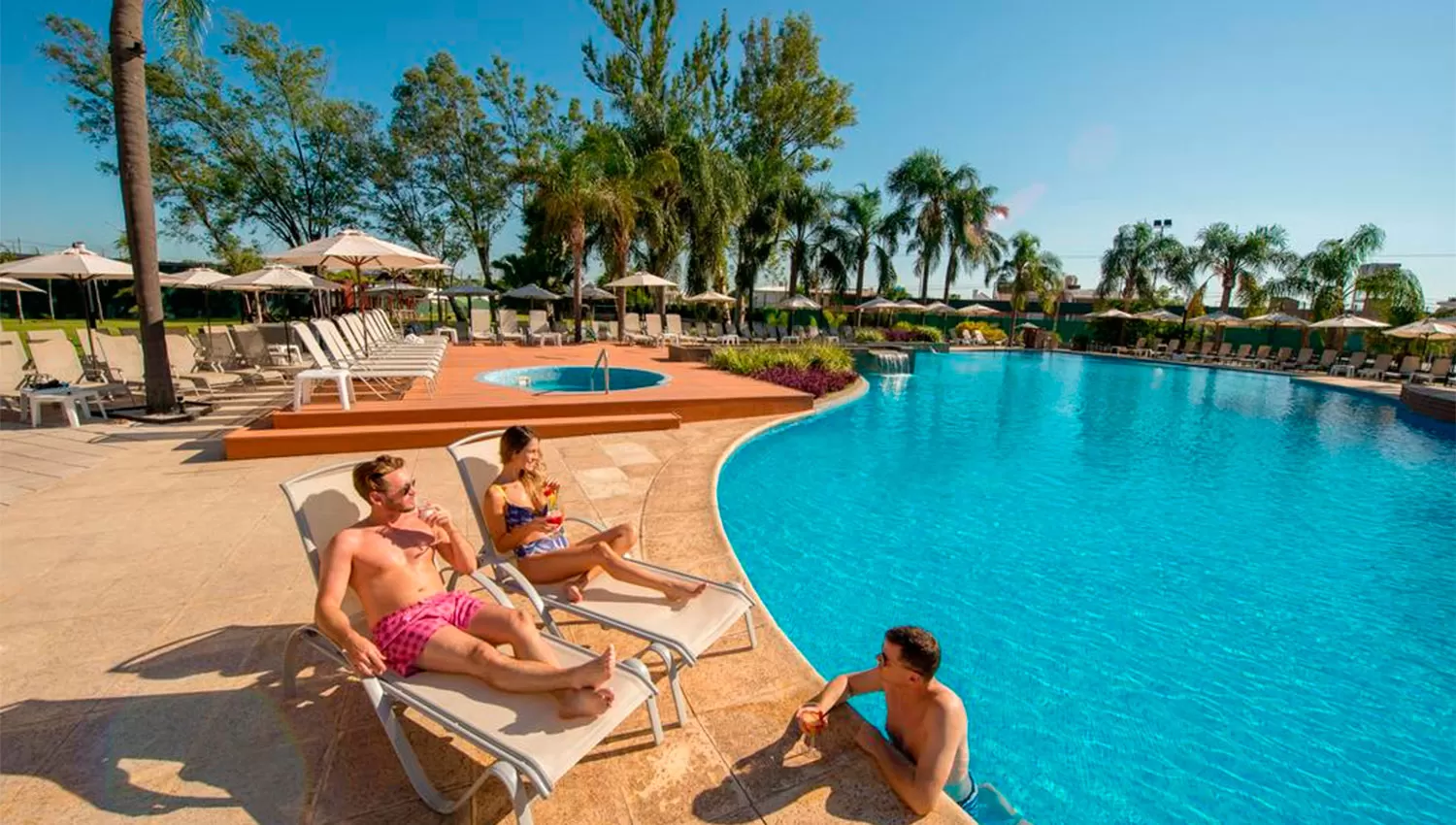 AGUAS TERMALES. Las Termas del Río Hondo extiende su temporada turística.