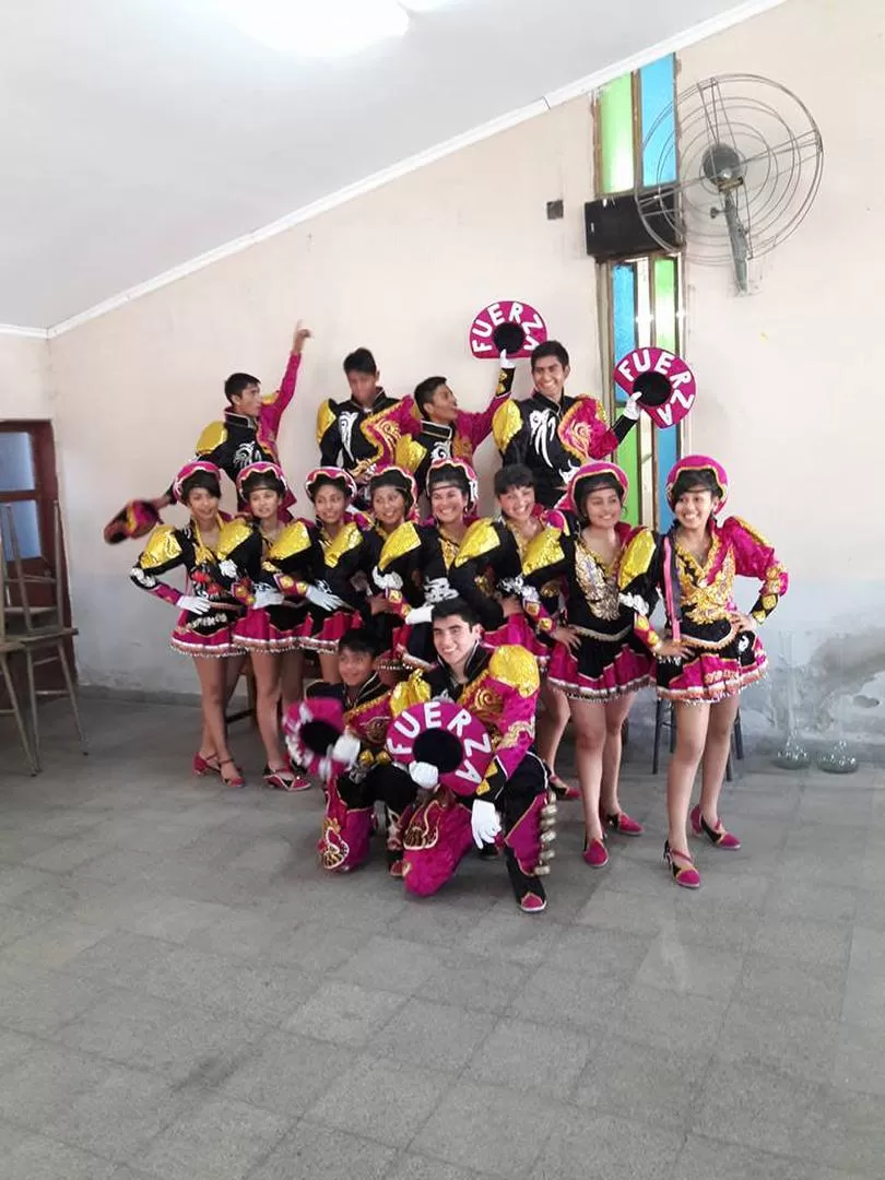 CAPORALES. Kalpa Wayna, la formación de Amaicha que actuará hoy. 