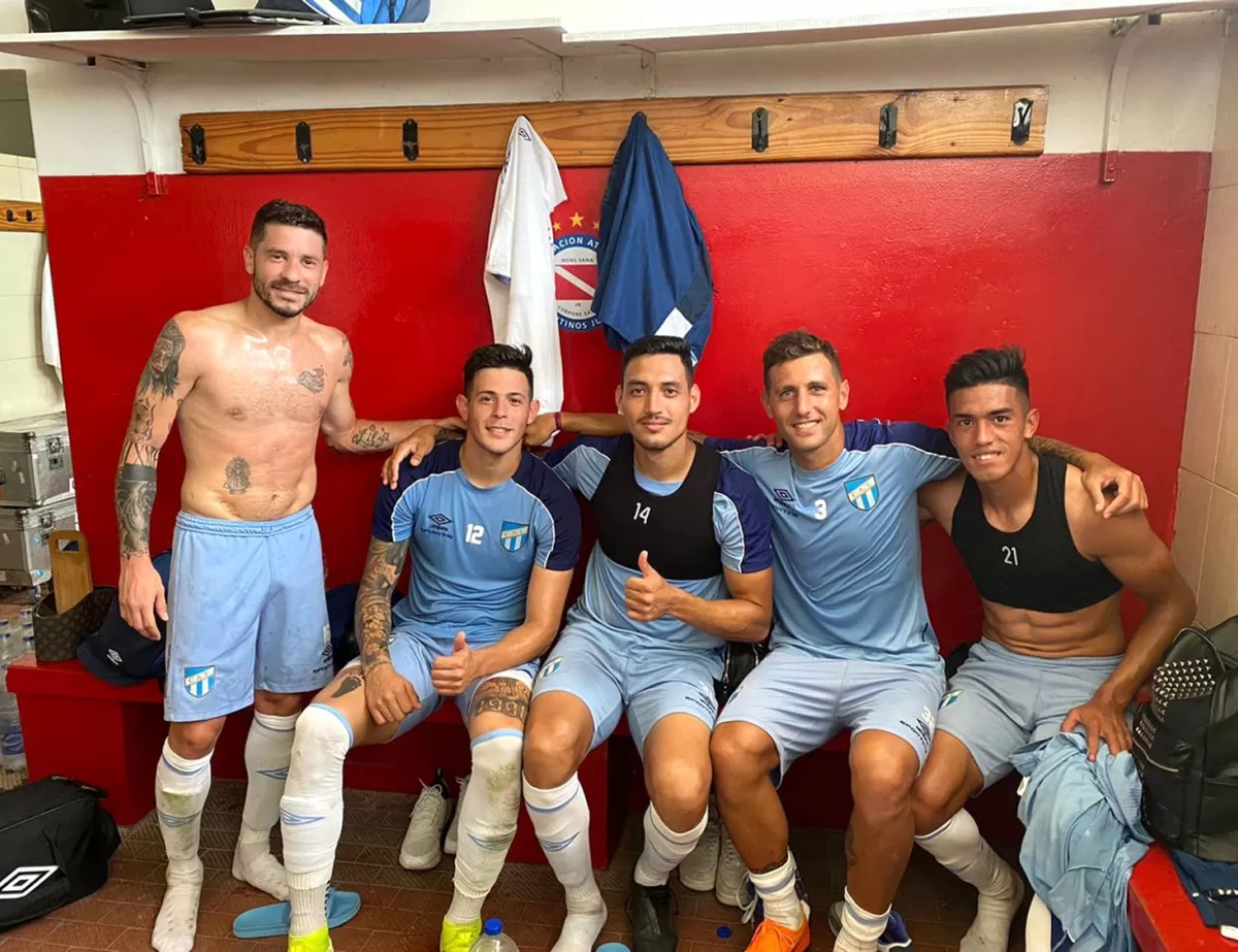 FELICES. Fernández, Heredia, Cabral, Bianchi y Cuello, tras el segundo amistoso.