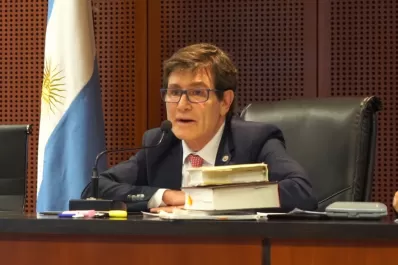 Las denuncias contra Alperovich se tramitarán en Buenos Aires y en Tucumán