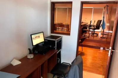 La sobrina de Alperovich estuvo en Tribunales y siguió la audiencia por videoconferencia