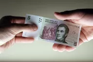 La Cámara de Comercio pide extender la circulación de los billetes de $5