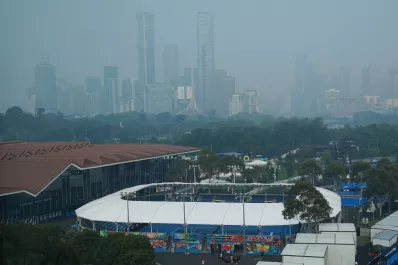 Malestar de tenistas afectados por el humo en el Abierto de Australia