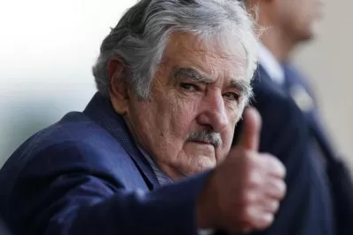 Mujica: en vez de traer 100.000 cagadores argentinos hagamos que los nuestros inviertan acá