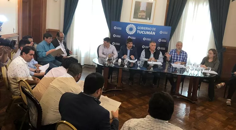 PRENSA Y COMUNICACIÓN