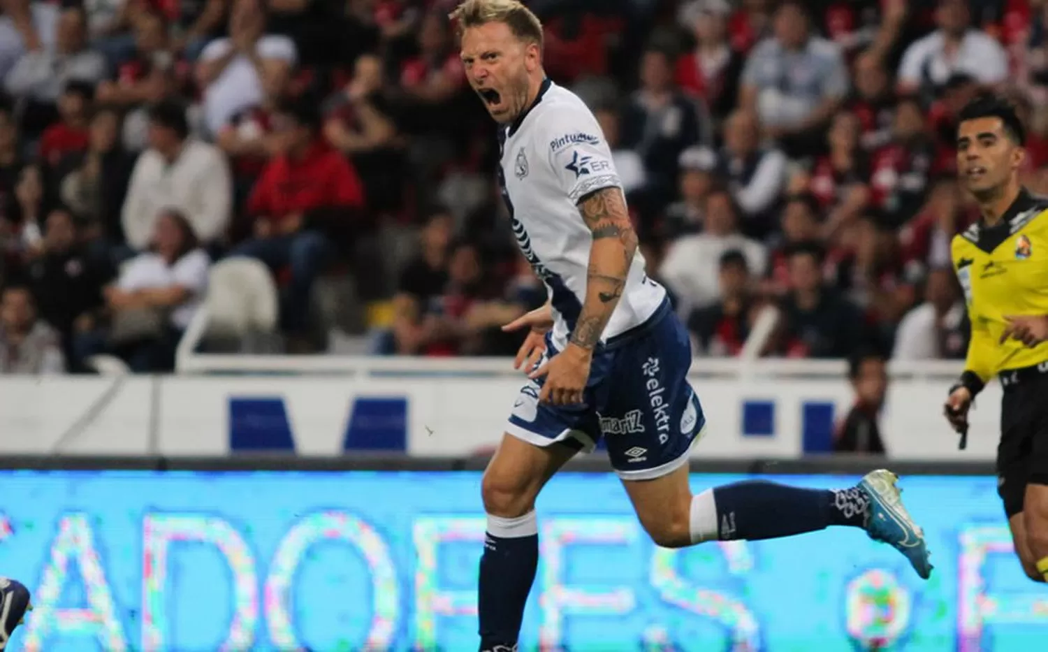 El Polaco Menéndez le dio el triunfo a Puebla ante Atlas