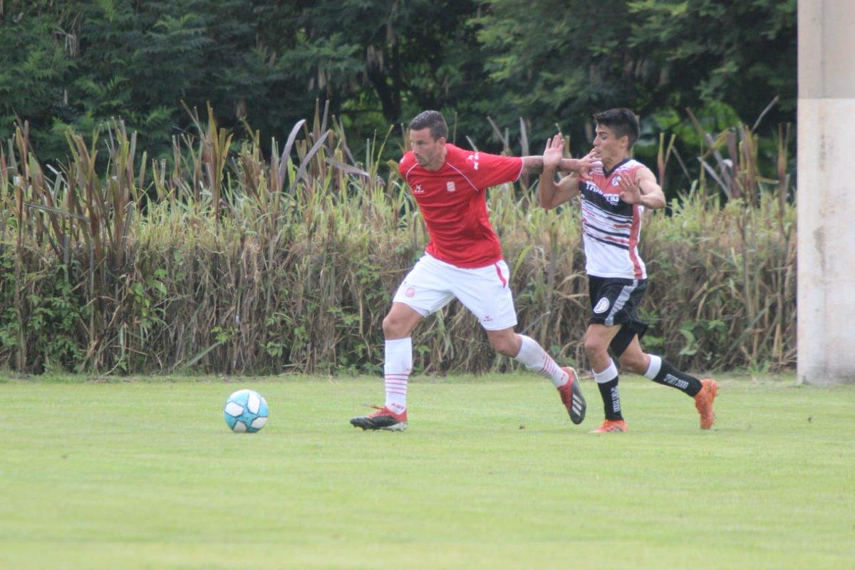 En su último día de pretemporada, San Martín cayó ante Altos Hornos Zapla