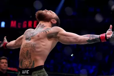McGregor tardó 40 segundos en despachar a Cowboy Cerrone